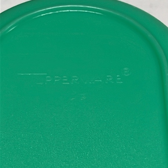 Tupperware Grater - Picture 4 of 4